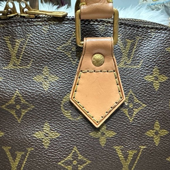Louis Vuitton Monogram Alma Handbag - Picture 12 of 16